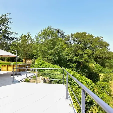 De La Chaize Holiday home Bressuire